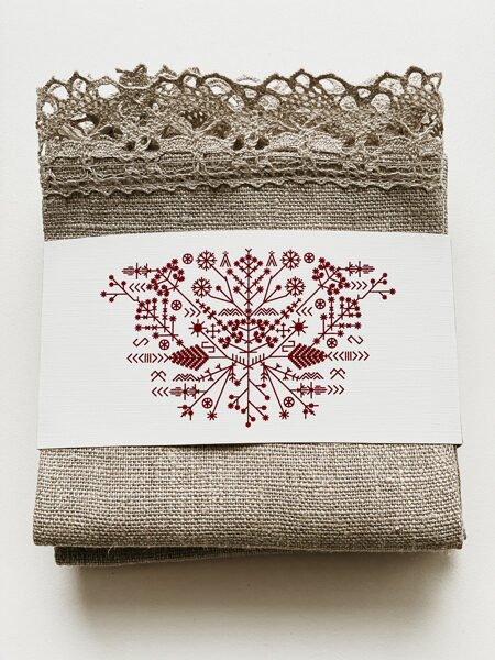 Linen towel set (2 towels) with lace